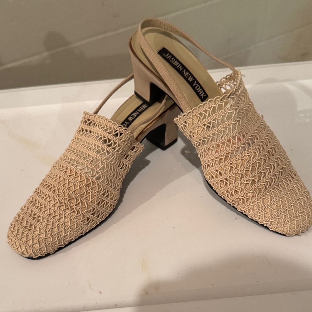 Jasmin New York Cream Woven Mules